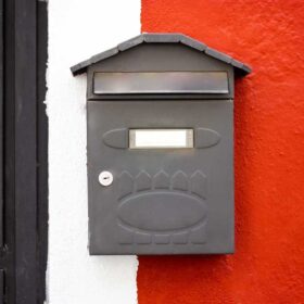 univerzális postaláda